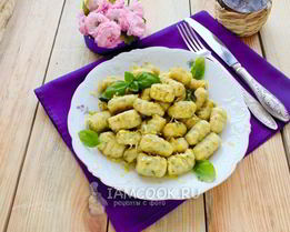Картофельные ньокки с базиликом