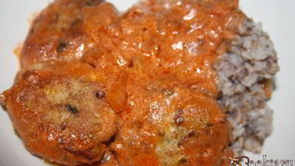 индюшиные котлетки со вкусной подливой