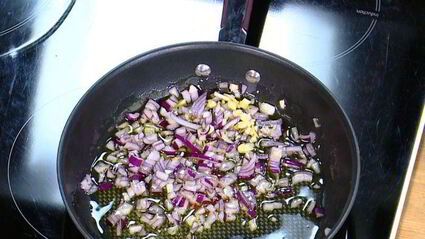 котлетки из фасоли со сладким перцем и чили