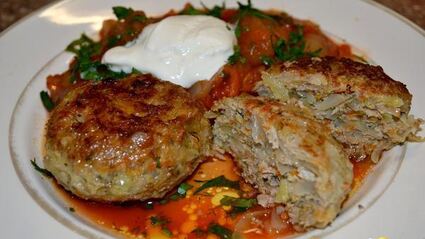 котлетки с овощным рагу