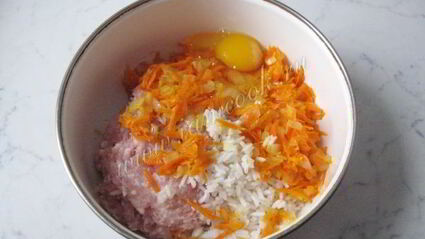 котлеты из индейки с рисом и морковью