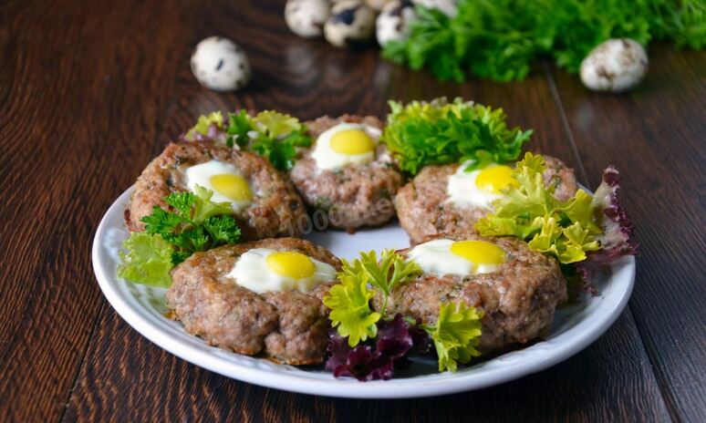 Рецепт котлет павлиний глаз с перепелиными яйцами