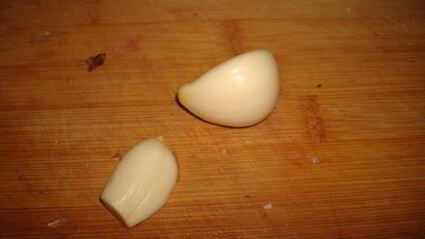 котлеты с розмарином в беконе