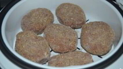 котлеты в панировочных сухарях