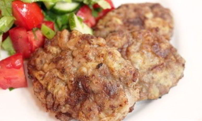 Рецепт мясных котлет с кабачками