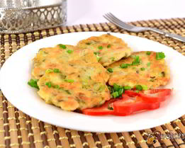 Рубленные котлетки из семги с шампиньонами