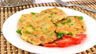 Рубленные котлетки из семги с шампиньонами