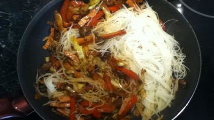 лапша по-сингапурски