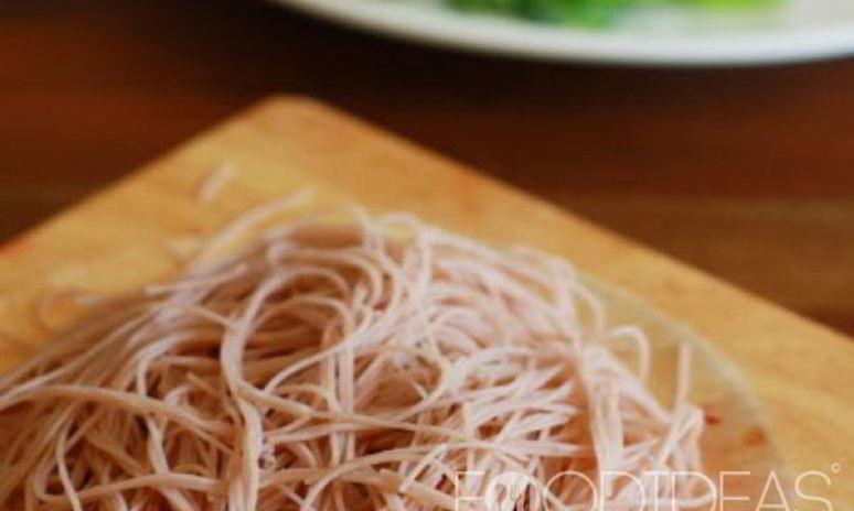 Рецепт лапши розовой из моркови