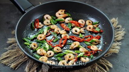 лапша удон с креветками