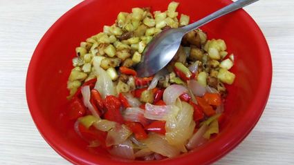 лапша вок с говядиной и овощами