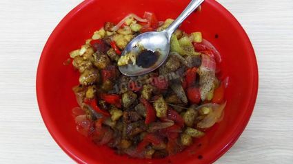 лапша вок с говядиной и овощами