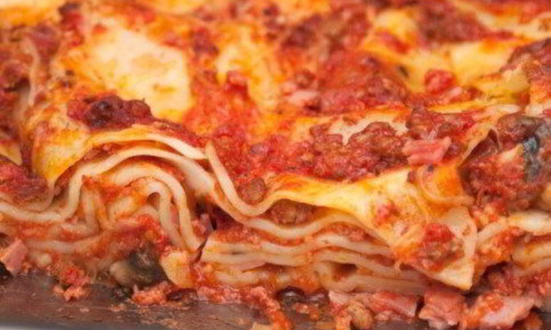 Рецепт лазаний болоньезе с сыром проволоне