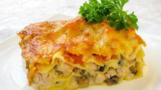 Лазанья с грибами и куриным филе