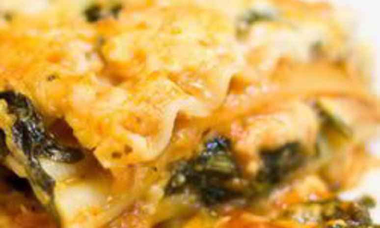 Рецепт лазаний с козьим сыром, шпинатом и соусом песто