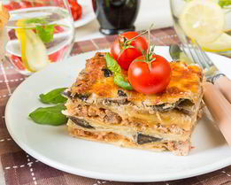 Лазанья с мясом и лесными грибами