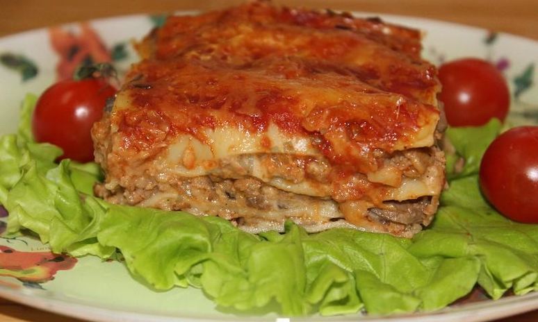 Рецепт мясной лазанья с грибным соусом