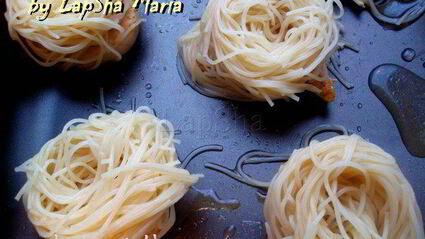 гнезда из спагетти с куриным филе