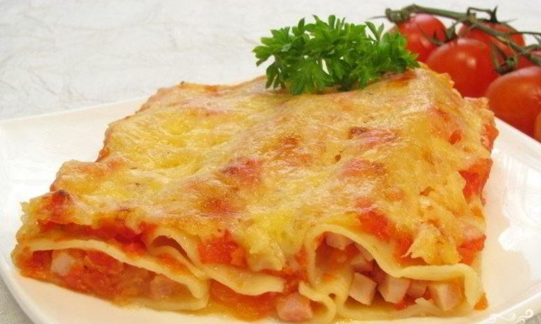 Рецепт каннеллонь с беконом под томатным соусом
