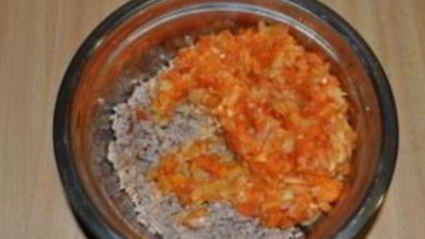 каннеллони с фаршем под соусом бешамель