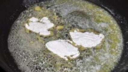 каннеллони с фаршем под соусом бешамель