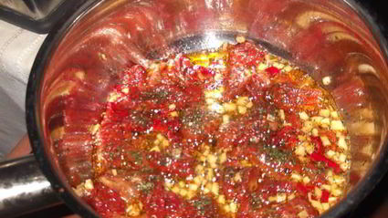 макароны бантики в соусе из томатов