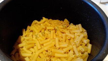 макароны с фаршем в мультиварке