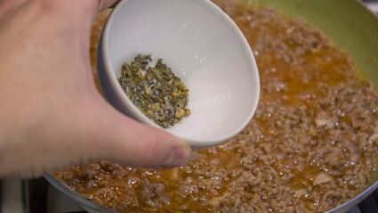 макароны с говядиной и соусом болоньезе