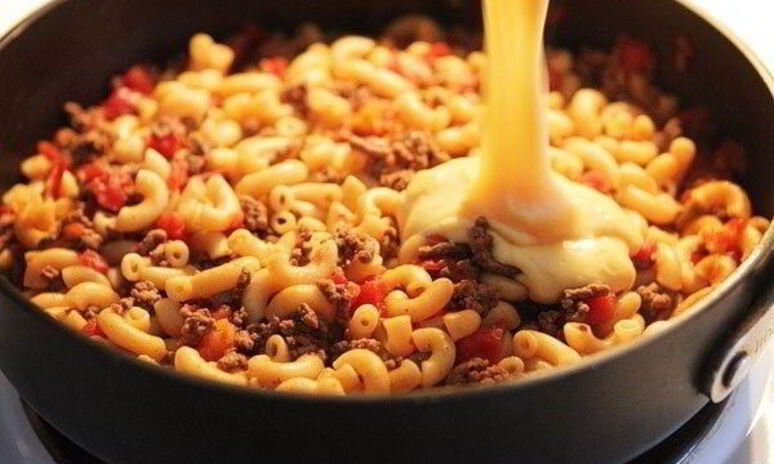 Рецепт макарон с сырно-мясным соусом