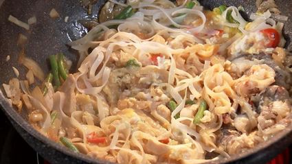 пад тай — жареная лапша по-тайски