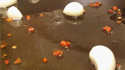 паста с чесноком и сальсой из сушеных томатов