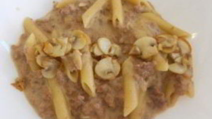 паста с фаршем и грибами