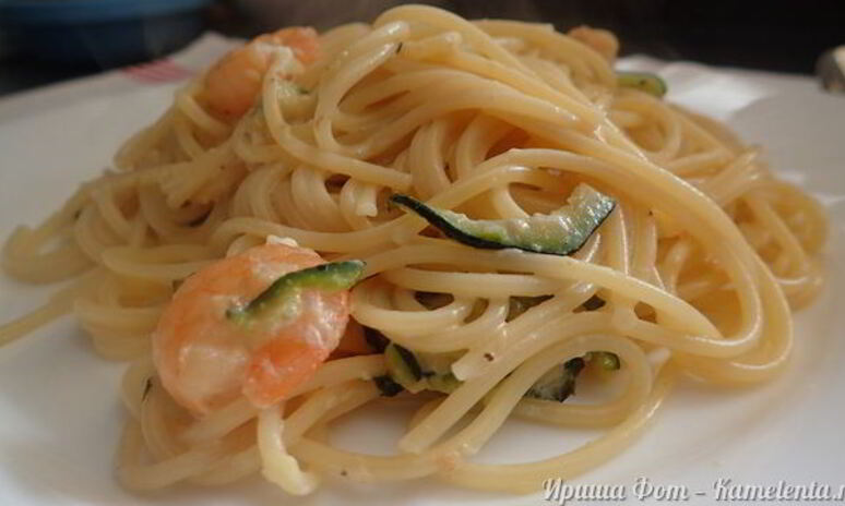 Рецепт пасты с креветками и цукини