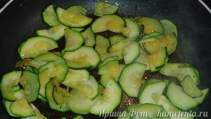 паста с креветками и цукини