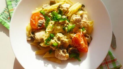 паста с курицей и грибами