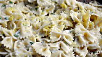 паста со сливочно-луковым соусом