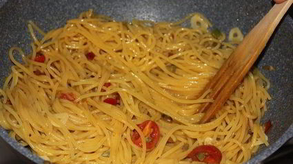 спагетти альо ольо пеперончино