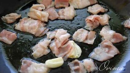 спагетти с беконом