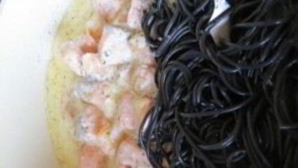 спагетти с чернилами каракатицы в сливочном соусе