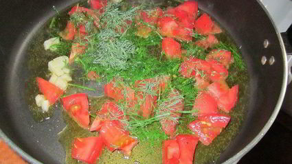 спагетти с томатами и креветками