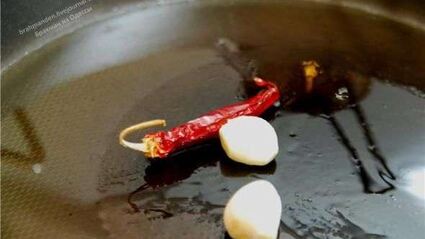 спагетти с цукини, томатами и моцареллой