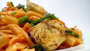 Тальятелле с нежнейшим томатным соусом и жареными артишоками