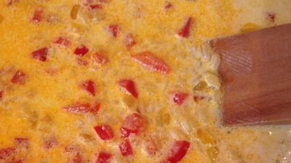 ананас, фаршированный креветками