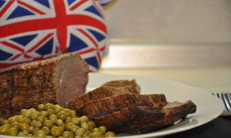 Рецепт классического ростбифа с зеленым горошком