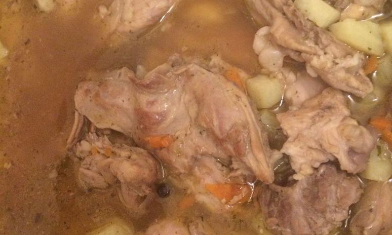 Рецепт кролика, тушеного с овощами и картофелем
