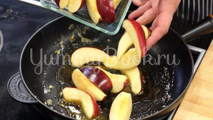 куриное филе с яблоками и сидром