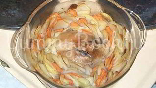 Куриные окорочка запеченные с овощами