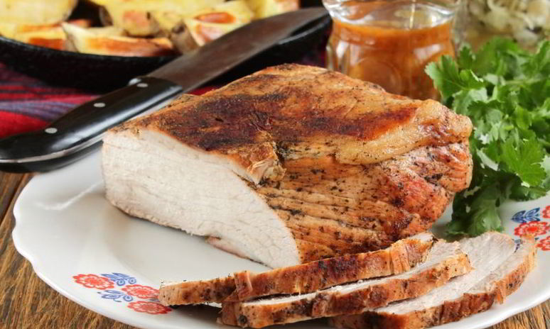 Рецепт окорока свиного, запеченного в духовке в фольге