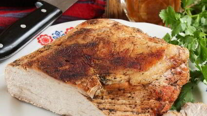 окорок свиной, запеченный в духовке в фольге