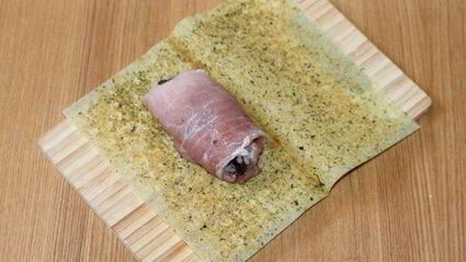 свинина, фаршированная рисом, грибами и креветками